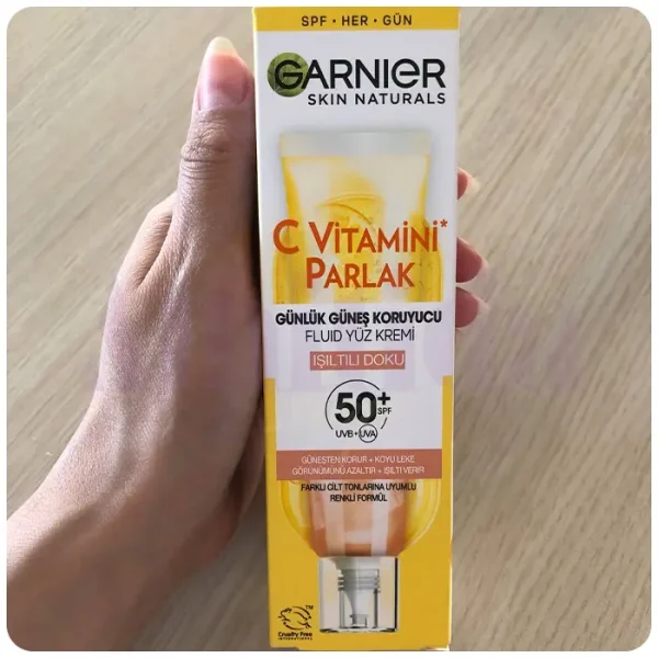 قیمت خرید و فروش کرم ضد آفتاب و ضد لک رنگی ویتامین C گارنیر با SPF 50 حجم 40 میلی لیتر